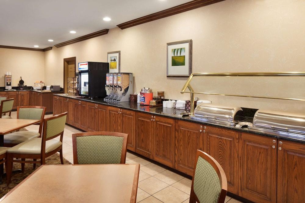Country Inn & Suites By Radisson, Champaign North, Il Bagian luar foto